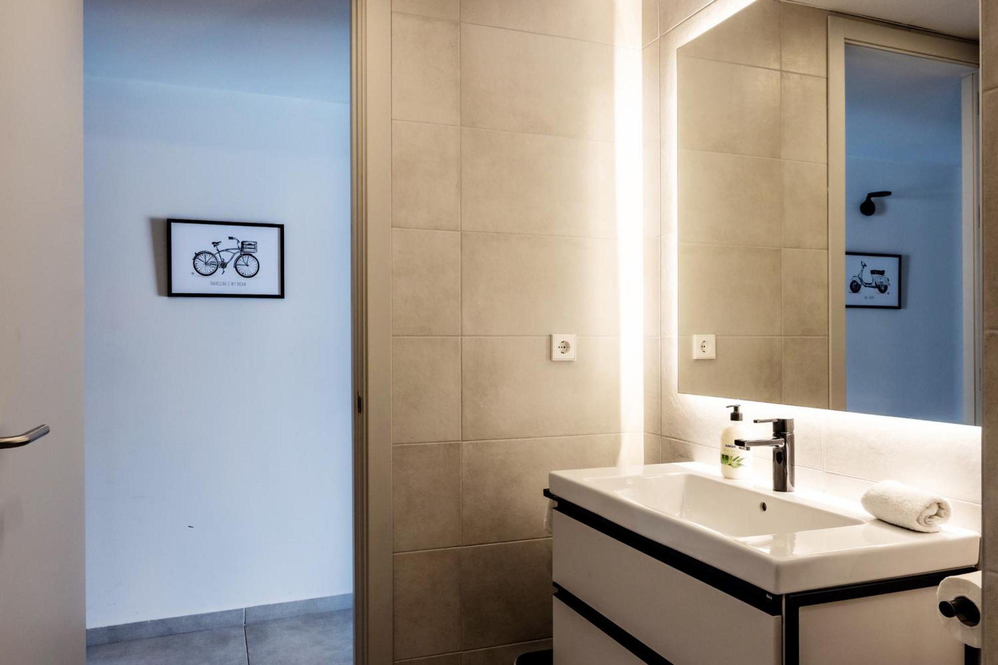 Apartamentos Turísticos Puerta Real Cartagena Exterior foto